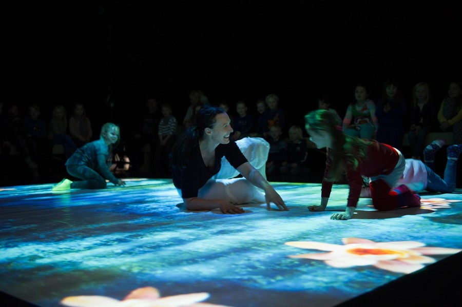 Bilde av Simone Thiis på scenen