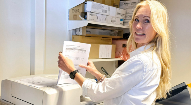 Fungerende rektor Vanja er klar med talene til 1. skoledag 2024.