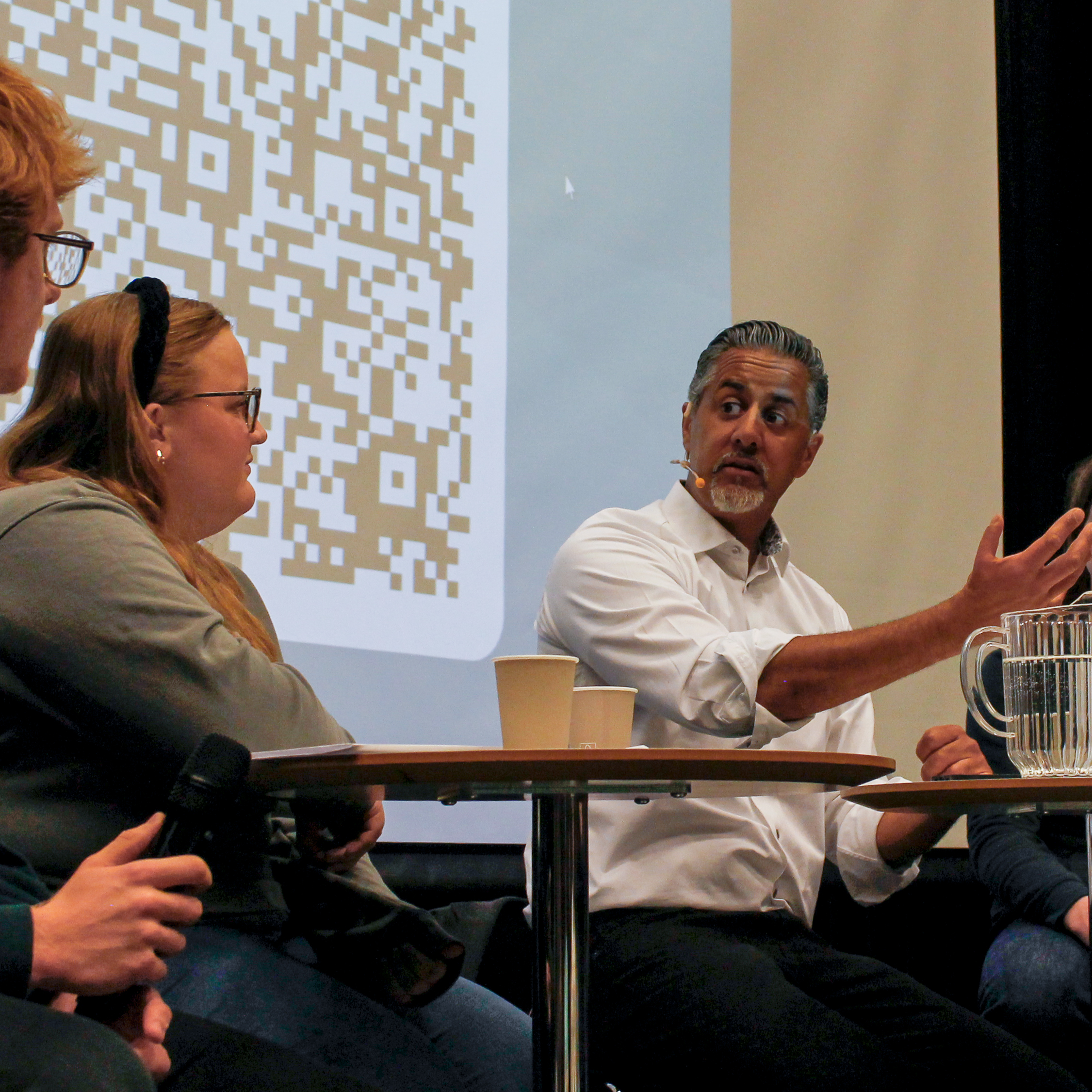 Abid Raja snakker om sin nye bok