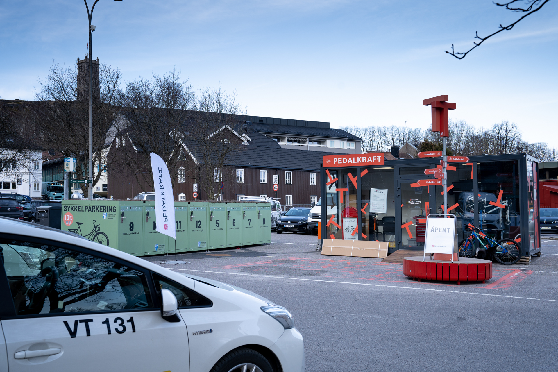 Mobilitetspunktet foran jernbanestasjonen er det største av de tre punktene i byen