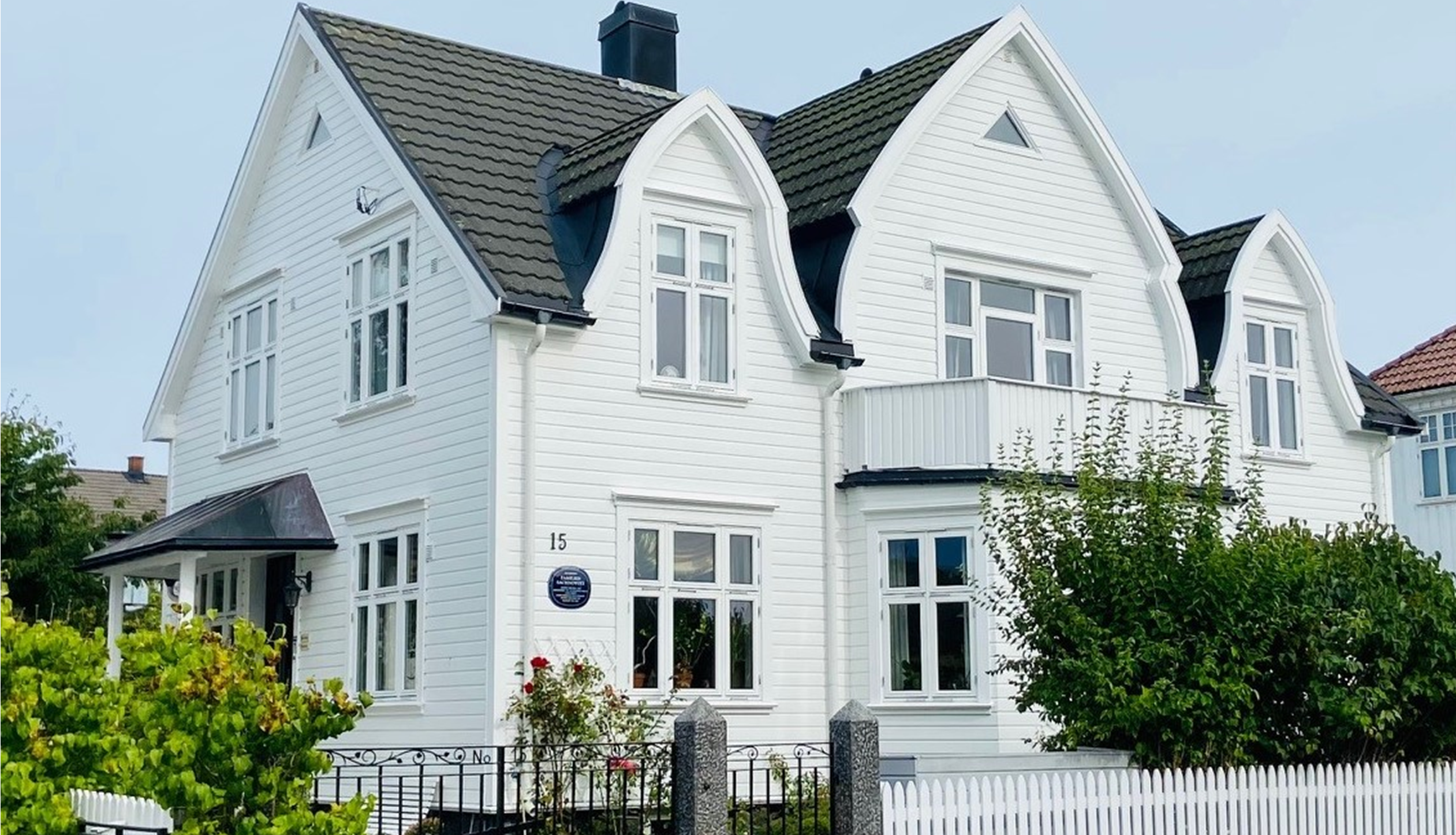 Sveins gate 15 i Larvik var huset til familien Sachnowitz. Vestfold og Telemark fylkeskommune ønsker nå å frede huset.