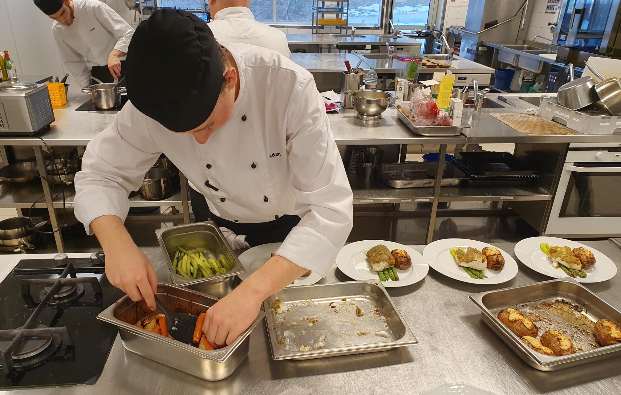 Eleven danderer maten under konkurransen