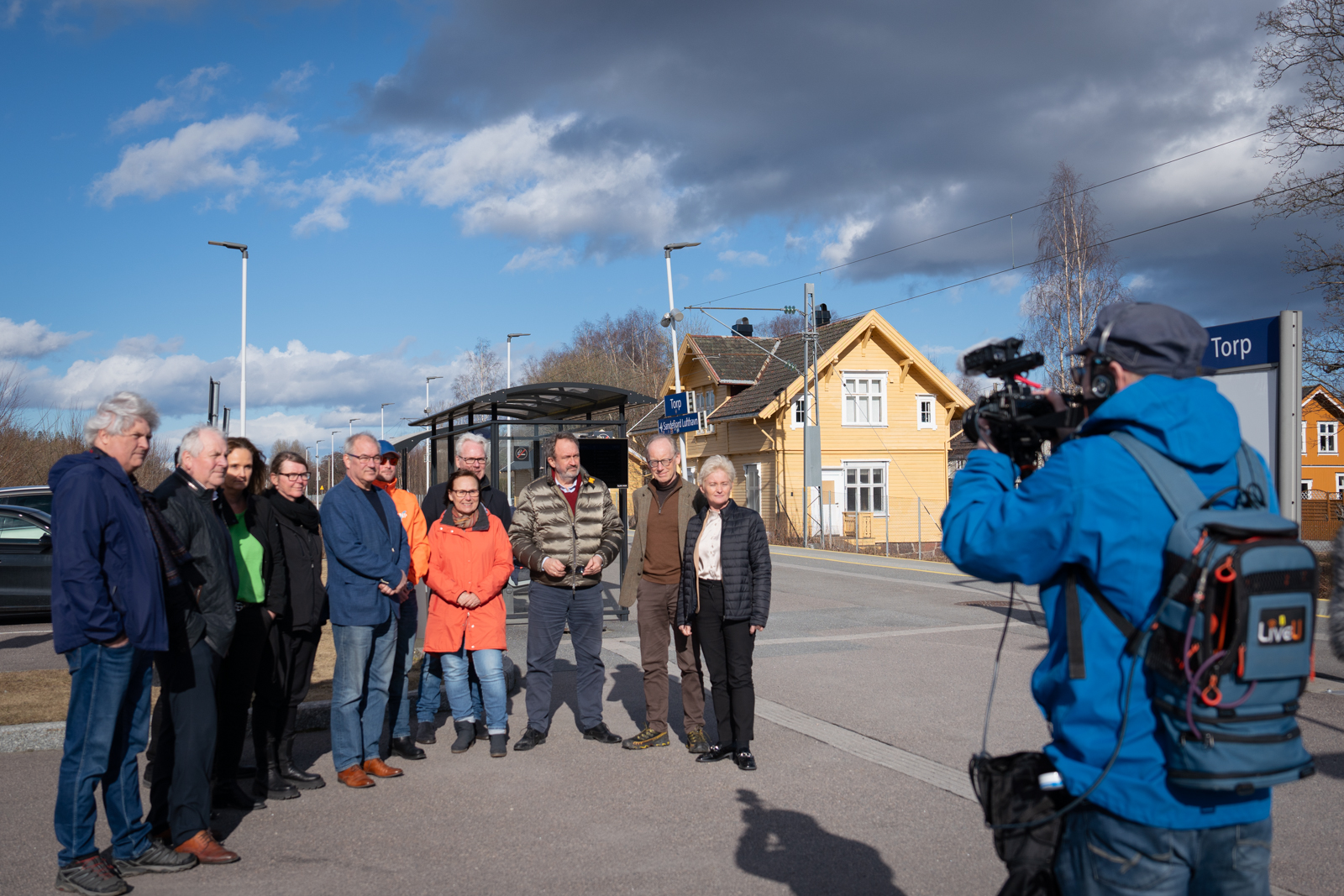 Fylkesordfører Anne Strømøy og en rekke andre sentrale politikere er ikke fornøyd med at Intercity-satsningen gjennom Vestfold er tatt ut av Nasjonal transportplan.