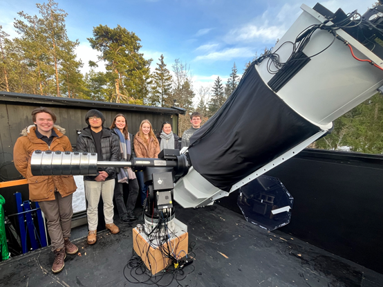 Elever Horten vgs robotteleskop