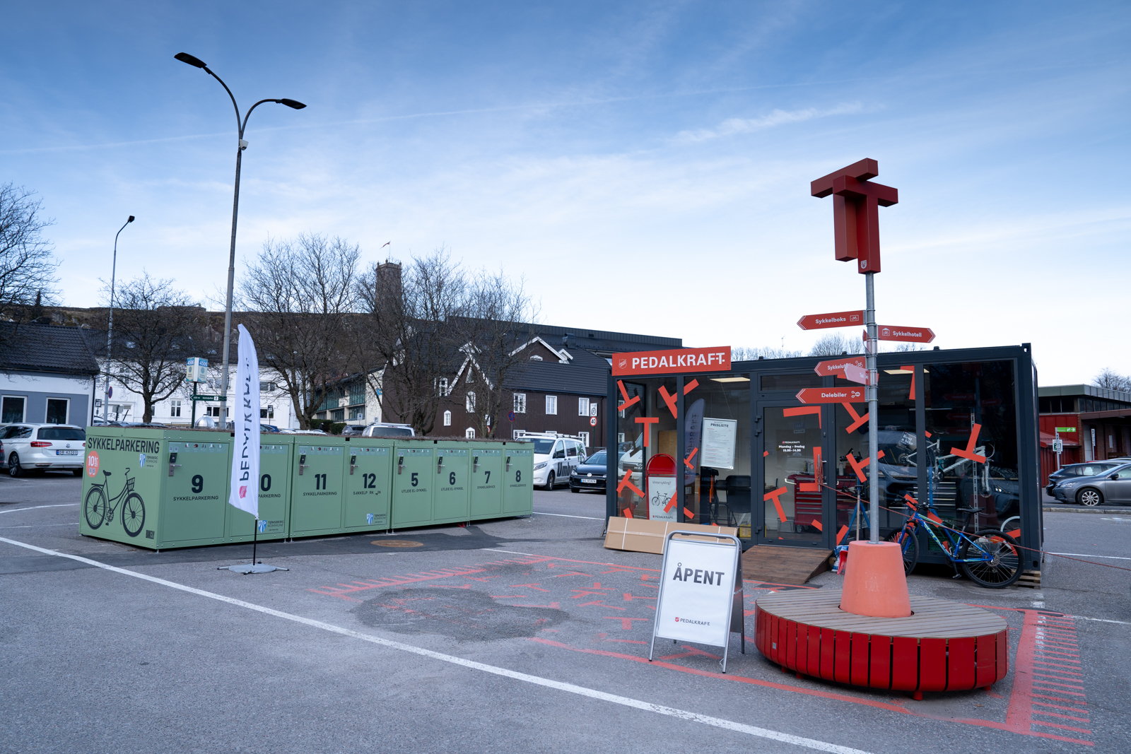 Mobilitetspunktet som er opprettet ved jernbanestasjonen er et pilotprosjekt og et samarbeidsprosjekt med Tønsberg kommune.