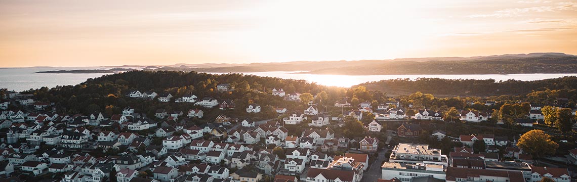 På denne siden finner du en rekke forskjellige kart over Vestfold fylke. Klikk deg videre og få tilgang til blant annet kommunekart, geografisk plassering av videregående skoler og befolkningstetthet i fylket.